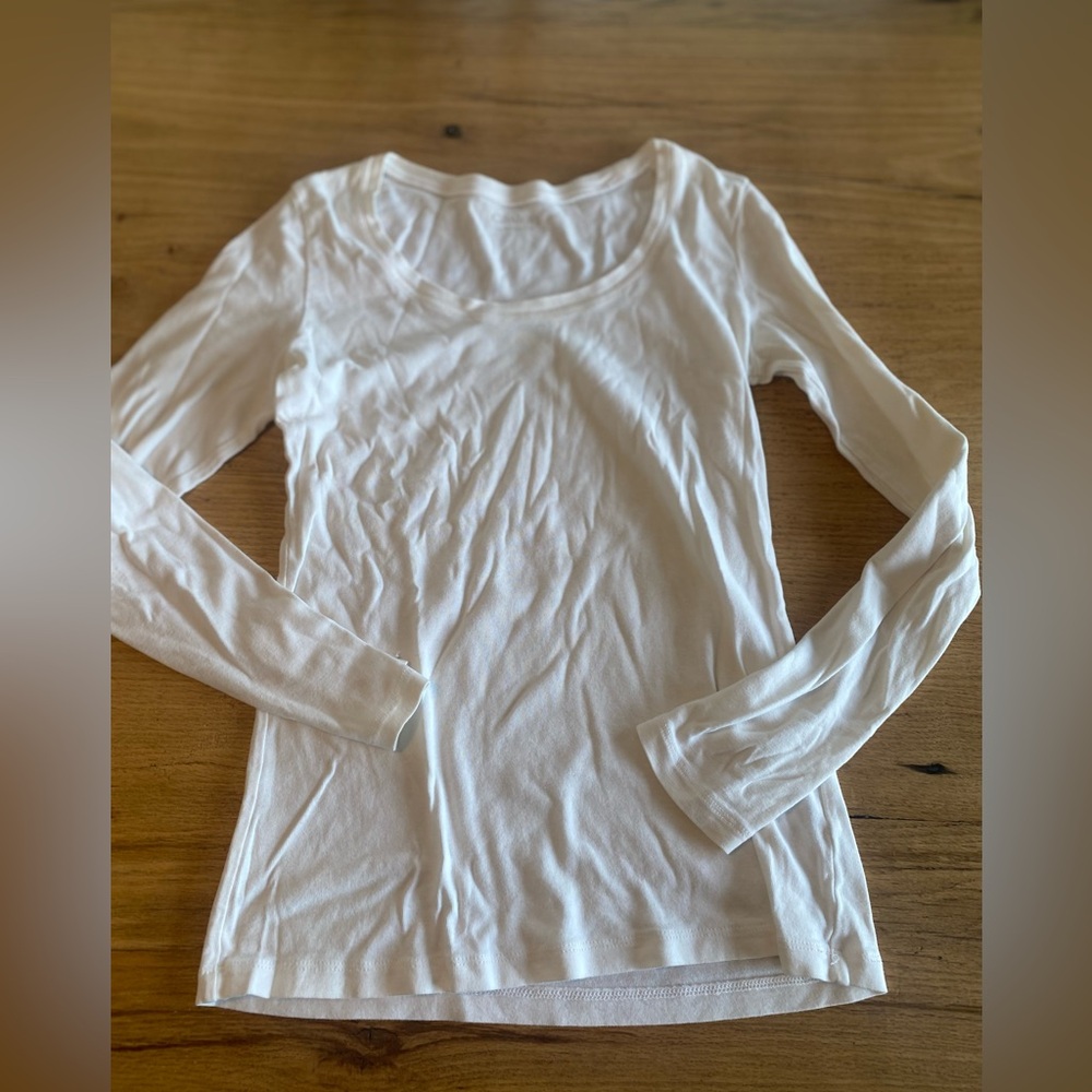 Caslon White Fitted Long Sleeve T-Shirt Medium Women’s Preloved